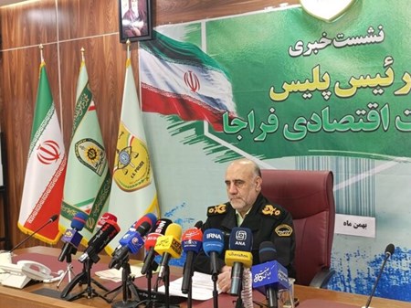 رئیس پلیس امنیت اقتصادی فراجا اعلام کرد: بازگشت ۶.۵ تن طلا به بانک کارگشایی/ انهدام ۵۱۹ باند اقتصادی