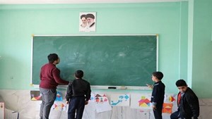 جایگزینی حقوق ریالی با ارز برای معلمان اعزامی به خارج از کشور