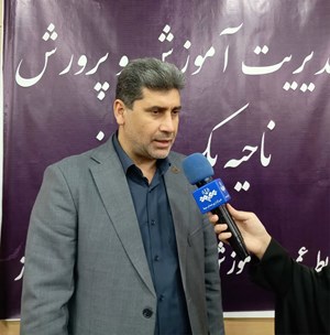 صاکی: هیچ دانش‌آموزی نباید به دلیل مشکلات اقتصادی از تحصیل بازبماند