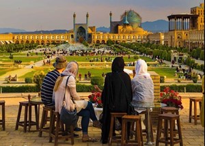 تابش: بسته‌های سفر ارزان برای بازنشستگان و نسل زد تهیه می‌شود