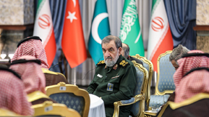 سرلشکر رضایی: امنیت در غرب آسیا باید درون‌زا باشد