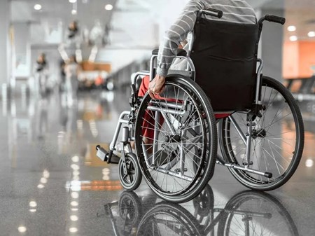 خرید بلیت هواپیما برای مسافران نیازمند صندلی چرخ دار، آسان‌تر می‌شود