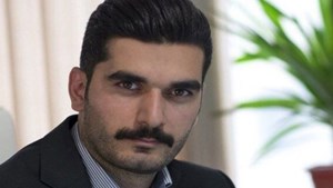 احمدنیا: دولت برنامهای برای افزایش نرخ بنزین ندارد