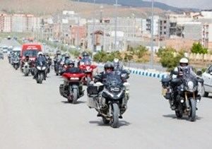 ممنوعیت ورود به بزرگراه‌ها و تونل‌های شهری برای نوجوانان ۱۶ ساله دارای گواهینامه ویژه موتور