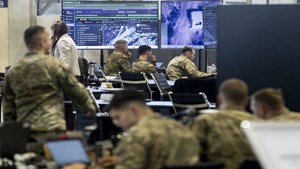 وزیر ارتش آمریکا: جنگ‌های آینده هیبریدی خواهد بود